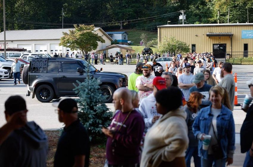  Hundreds line up early as Cherokee marijuana dispensary superstore opens to all adults