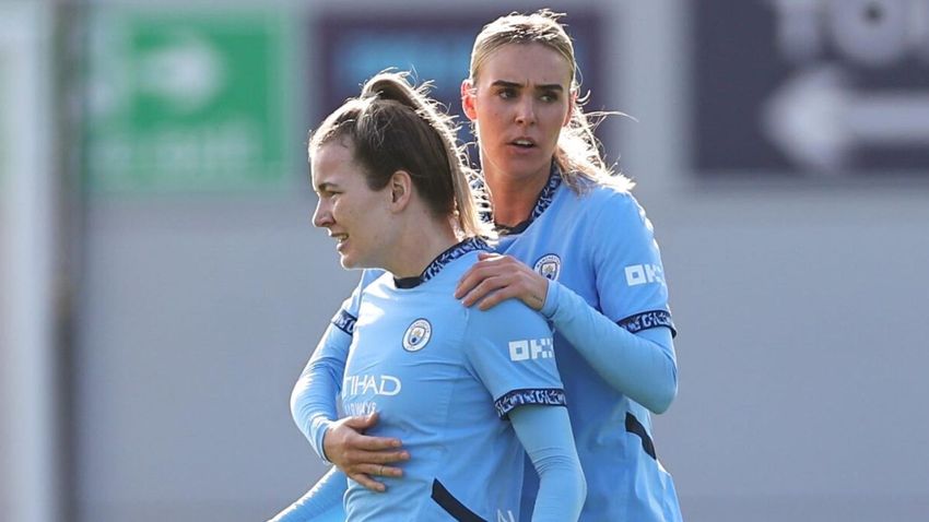  WSL round-up: Hemp inspires another comeback as Man City go top