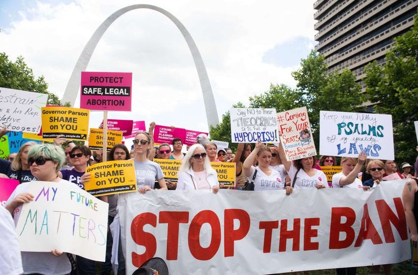  Inside the Struggle to Restore Abortion Rights in Red State Missouri