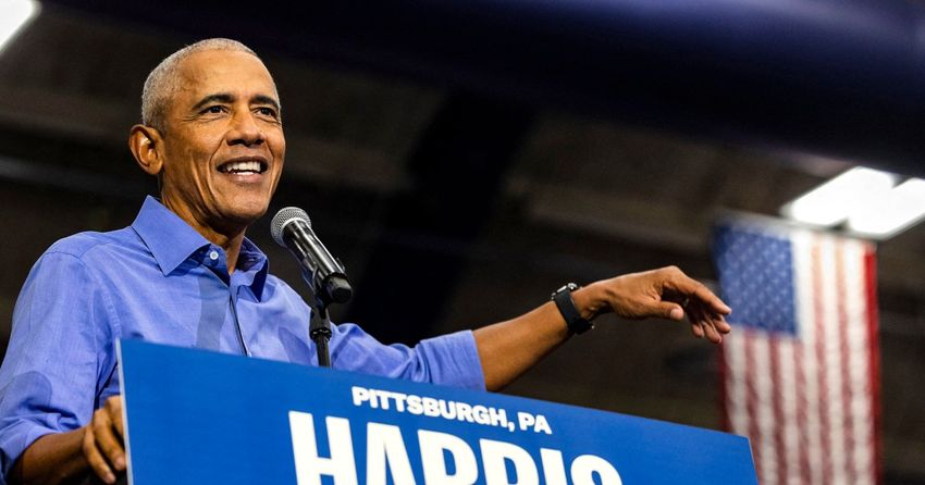  With Obama, ‘All the Smoke’ and ‘huddle-ups,’ Harris ramps up outreach to Black men