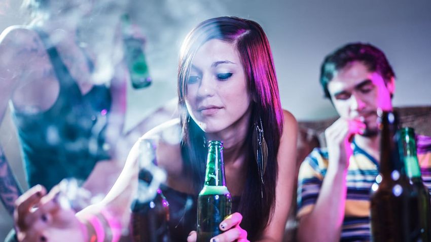  New study says 60% of cannabis and alcohol users say weed makes them drink less. So, should we legalise cannabis?