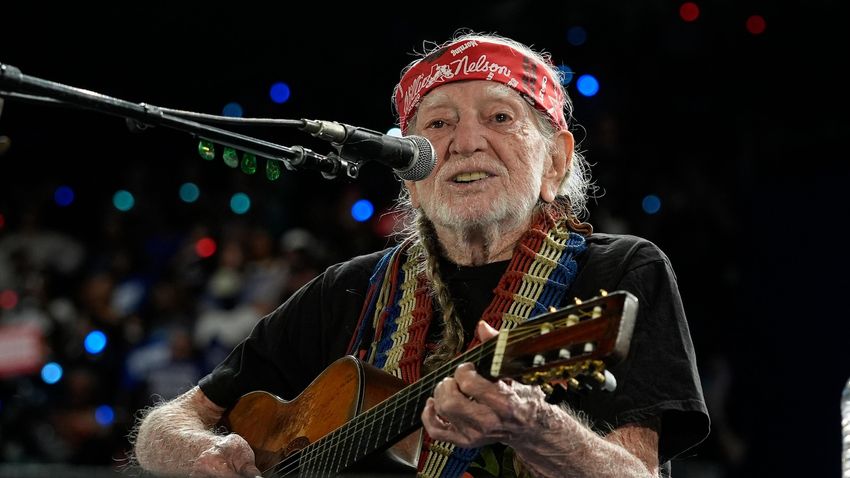  Willie Nelson on his new album, cannabis cookbook, Kris Kristofferson and what makes a good song