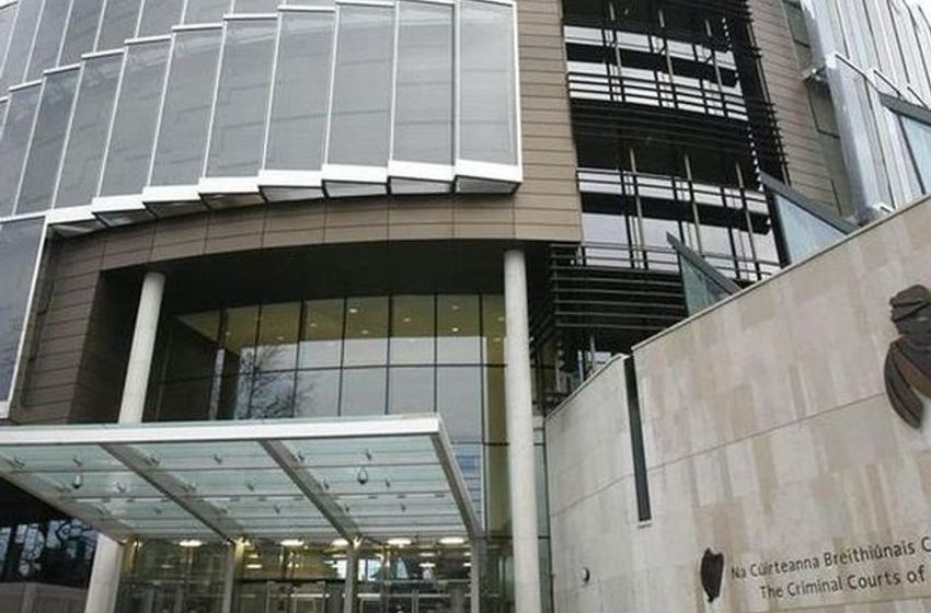  Teen caught ‘red-handed’ with €250k of cannabis in Dublin Airport is jailed