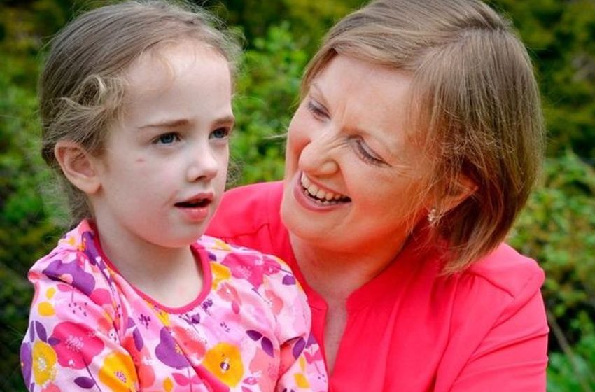  Coroner pays tribute to campaigner Vera Twomey for ‘Herculean’ efforts to keep daughter Ava alive, inquest hears