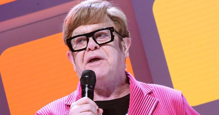  Elton John Has Serious Issues With Loosening Marijuana Laws