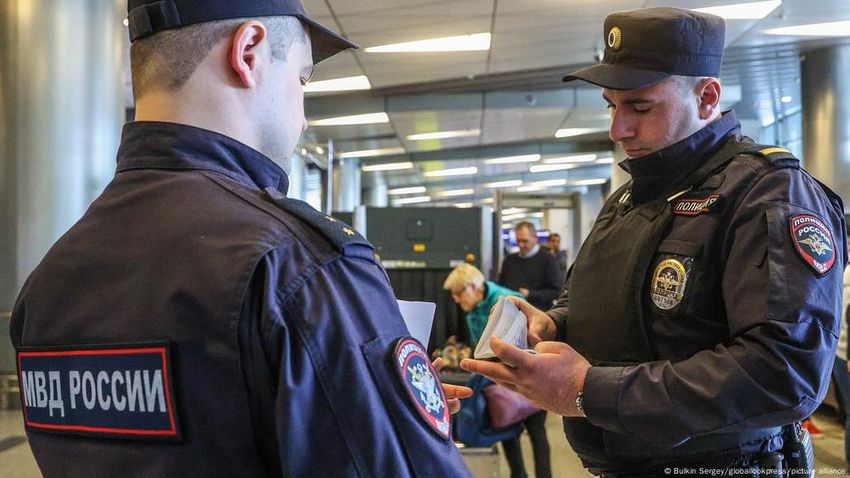  Russia detains US traveler with cannabis-laced gummies