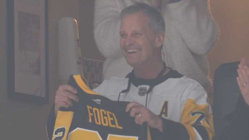  Marc Fogel attends Penguins game