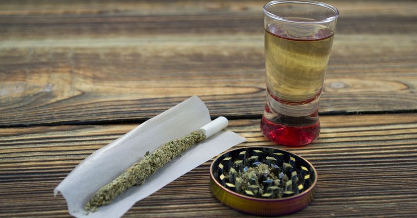  The Risky Business of Regular Cannabis and Alcohol Use